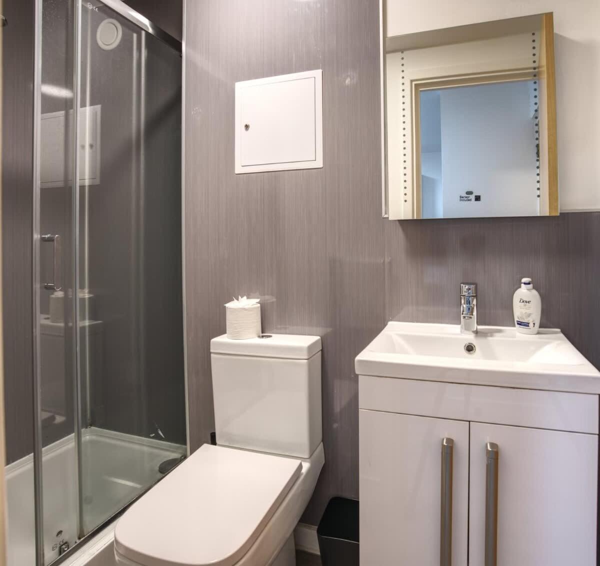 2Br City Centre Apt, Self Check In, Wifi, By Derbnb Шефилд Екстериор снимка