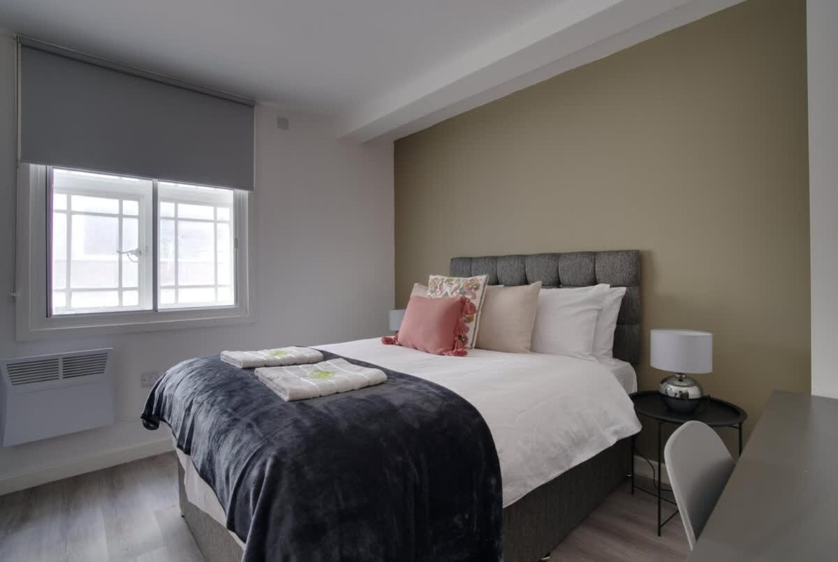 2Br City Centre Apt, Self Check In, Wifi, By Derbnb Шефилд Екстериор снимка