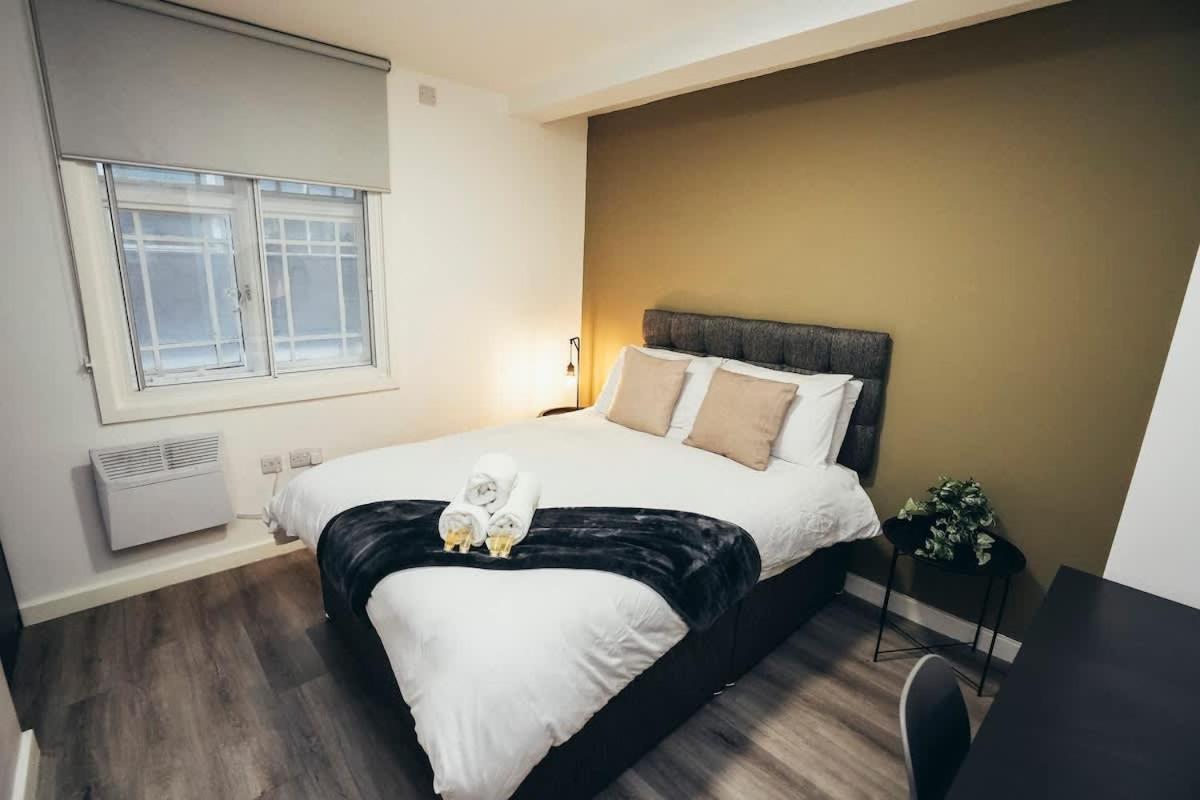 2Br City Centre Apt, Self Check In, Wifi, By Derbnb Шефилд Екстериор снимка